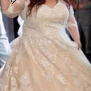 Allure Bridals Cream Lace Wedding Dress